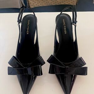Marc Fisher Black bow slingbacks